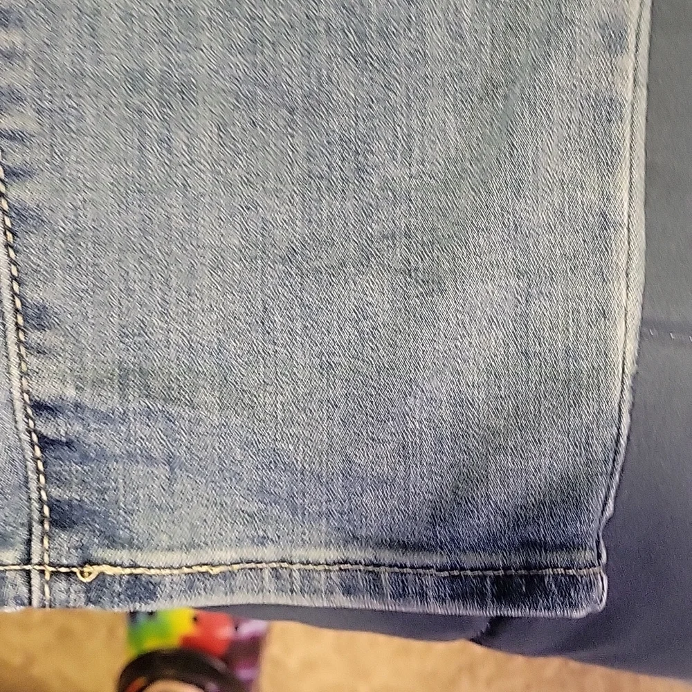 Levis Denizen mid rise skinny medium wash jeans - Picture 2 of 7